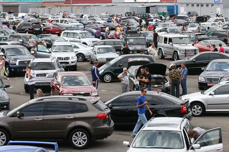 Maşın bazarında avtomobillərin QİYMƏTLƏRİ