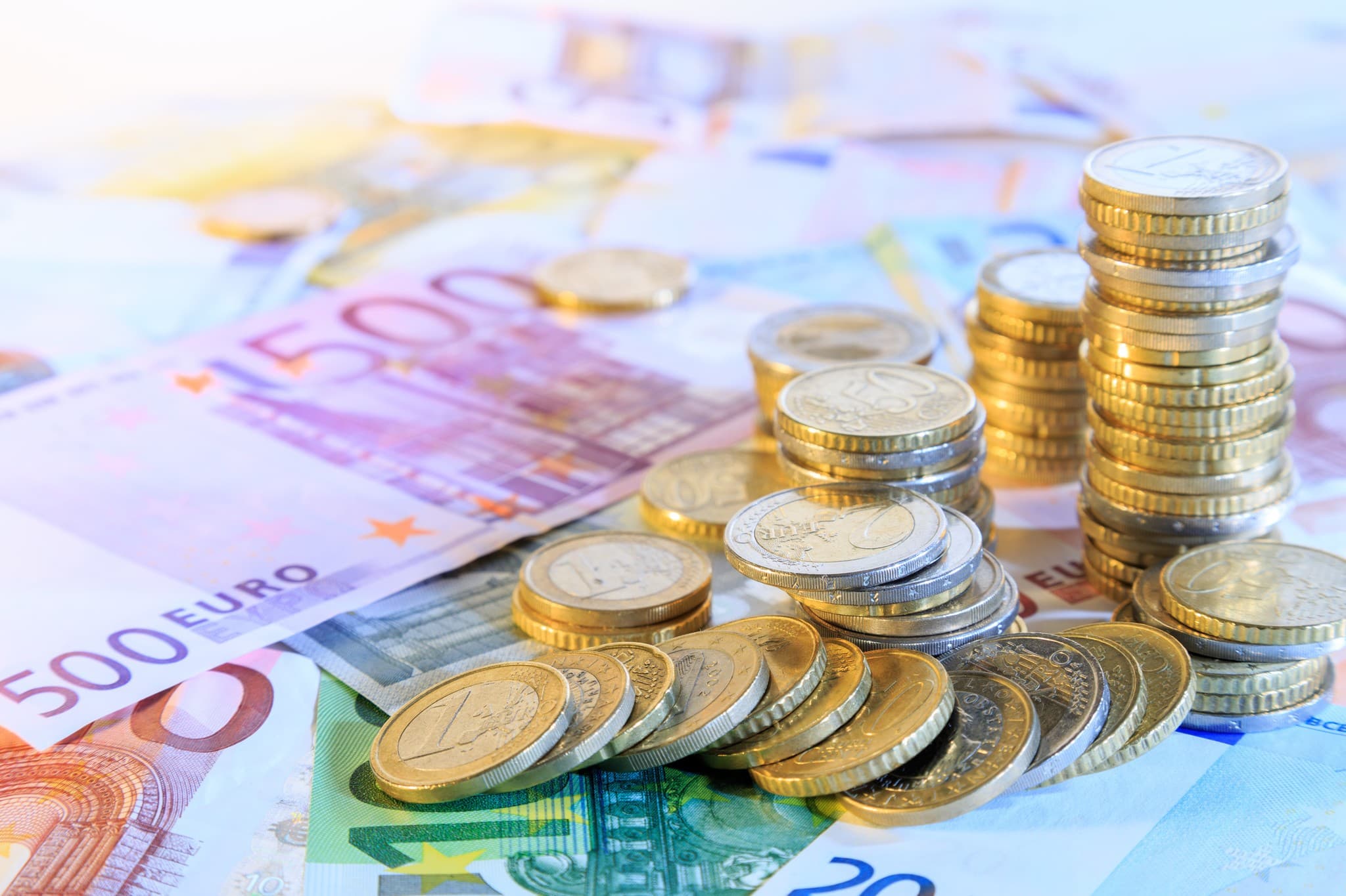 Azərbaycan iqtisadiyyatına investisiya qoyuluşu 13%-ə yaxın artıb