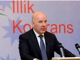 Elman Rüstəmov banklardakı növbələrdən danışdı