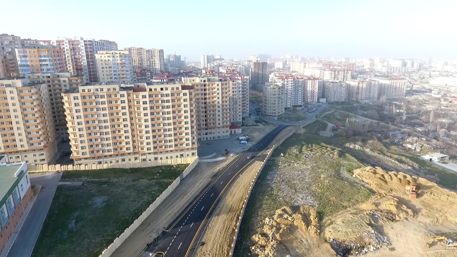 Yeni Yasamalda yeni yol bağlantısı yaradılıb
