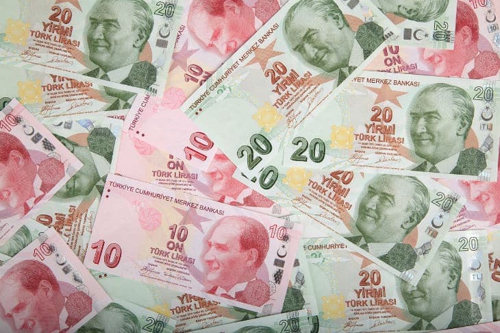 Lirə rekord həddə UCUZLAŞDI