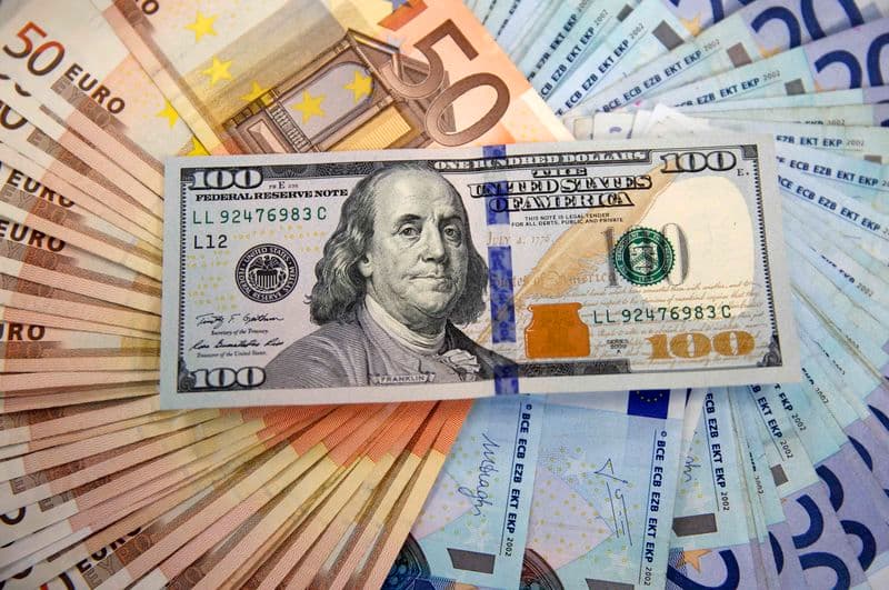 Dollar yenidən BAHALAŞACAQ
