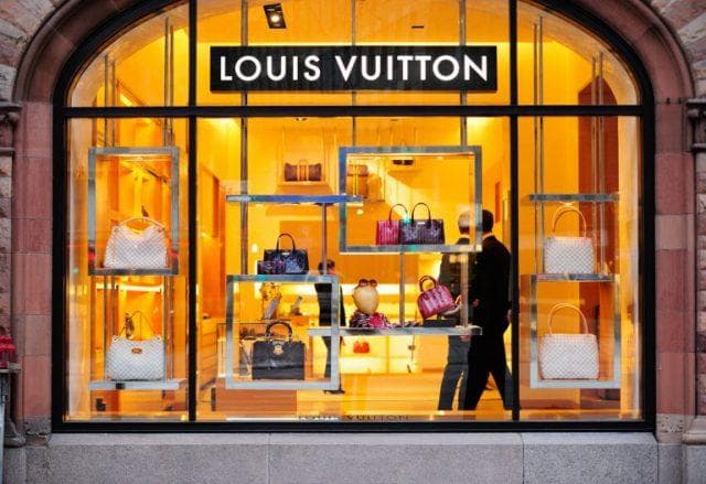 “Louis Vuitton” ənənəvi kosmetik məhsullarını yeni istehsalla əvəzləyir