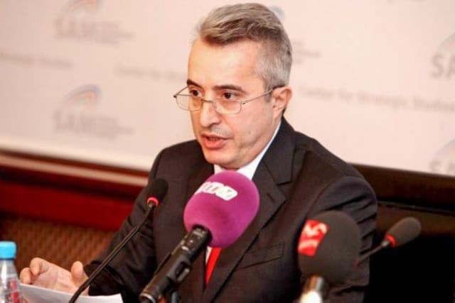 İbrahim Məmmədov: "İnfeksiya əleyhinə ləvazimatların istehsalı gündəmdədir"