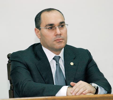 Səfər Mehdiyev: "Azərbaycanda ərzaq ehtiyatı kifayət qədərdir"