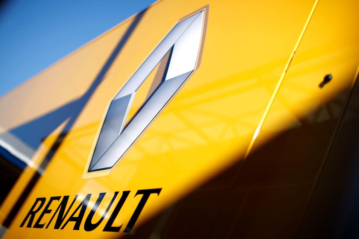 “Renault” Çin və Cənubi Koreya xaric dünyadakı bütün zavodlarını bağlayıb