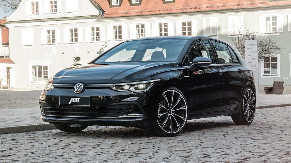 Volkswagen Golf üçün yeni proqram hazırlanıb
