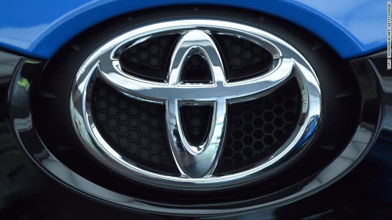 Toyota  5 zavodunun fəaliyyətini dayandırır