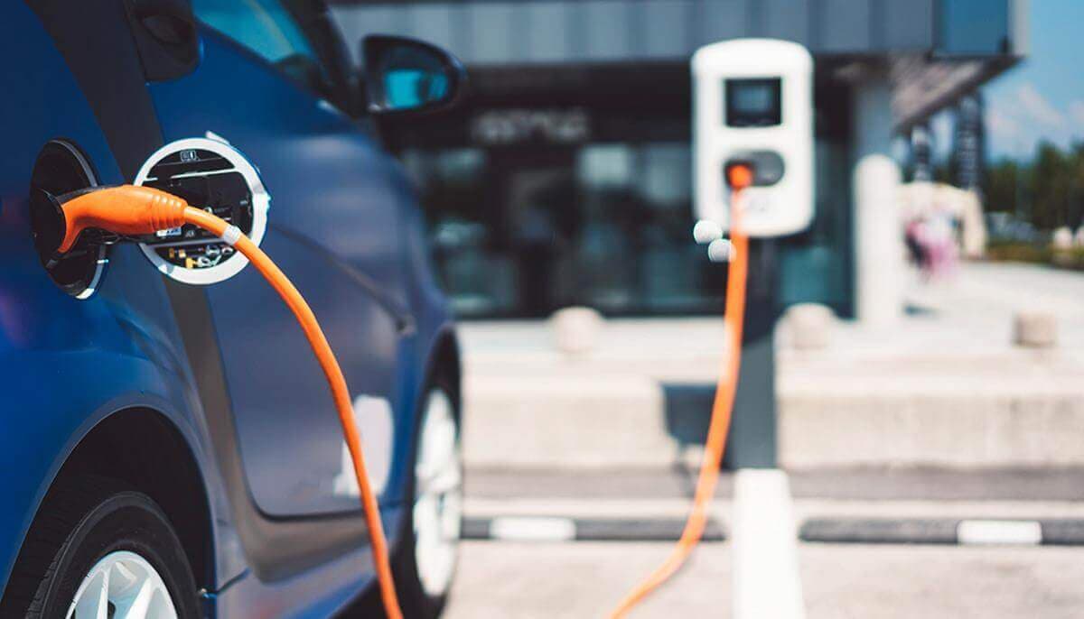 Ölkəyə elektriklə işləyən 1282 nəqliyyat vasitəsi gətirilib