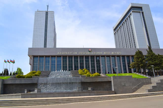 Deputatlar bu gün toplaşır – Baş Nazir hesabat verəcək