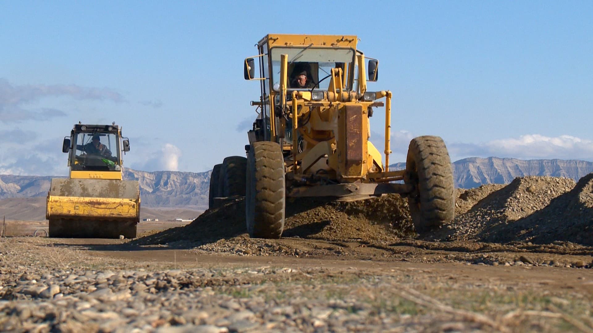 39,5 km-lik yerli əhəmiyyətli yol YENİDƏN QURULUR