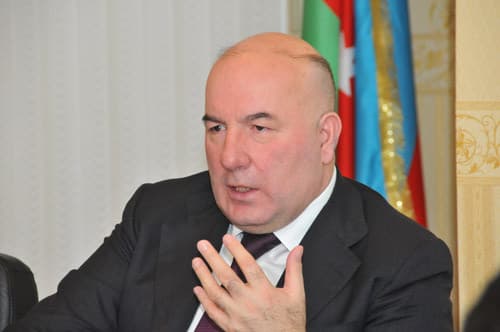 Elman Rüstəmov Erkin Qədirlinin sorğusuna cavab verib-MƏKTUBUN  ƏSLİ