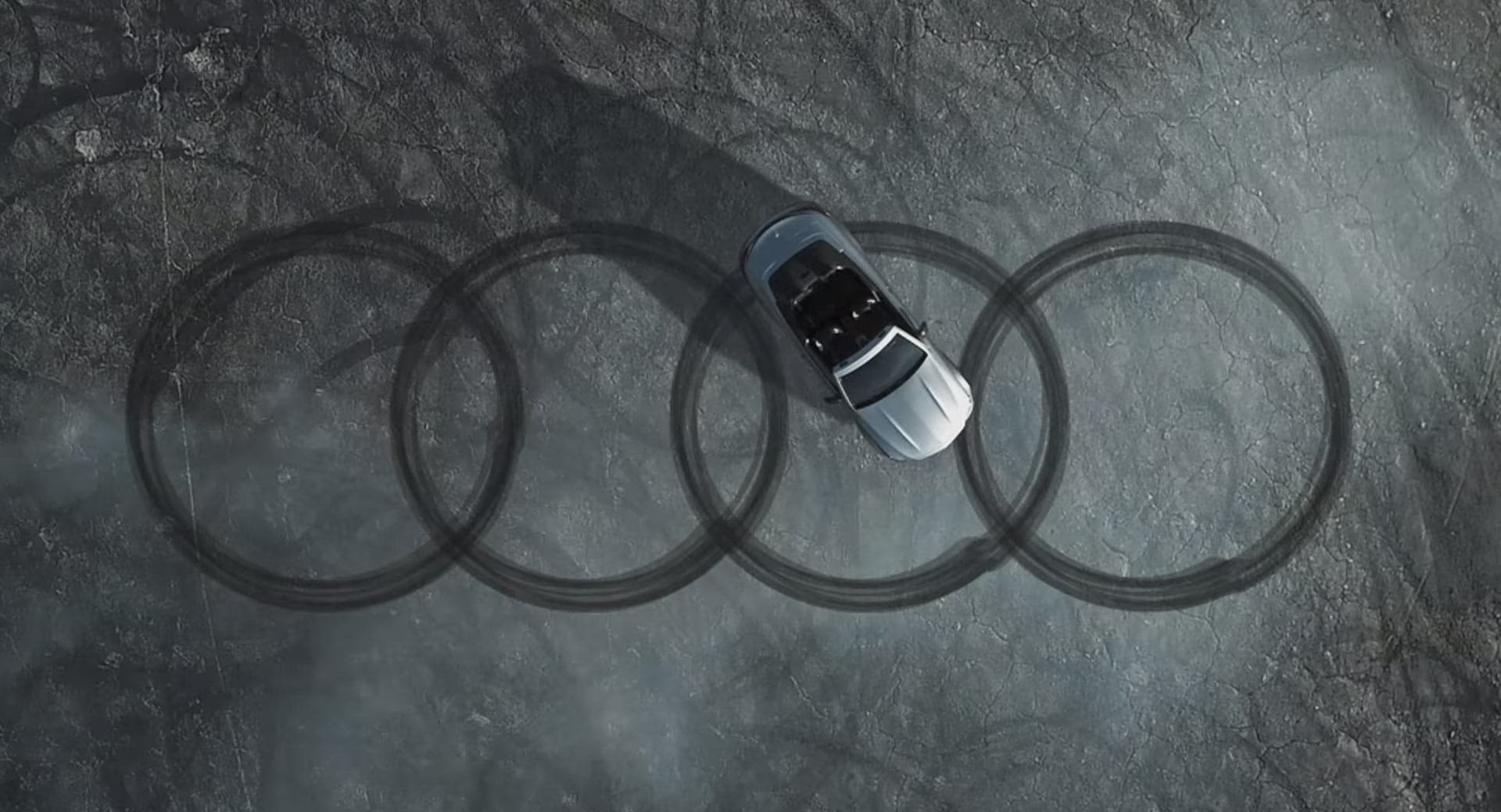 Mercedes yenə də Audi-yə sataşıb - VİDEO