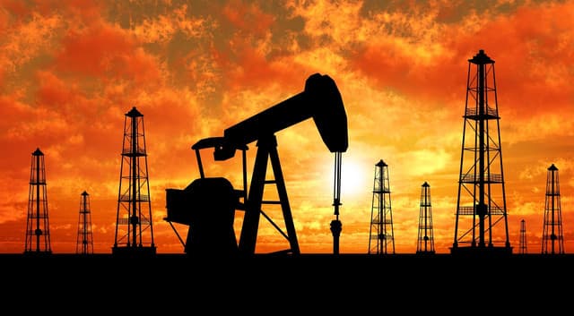 Neftin bahalaşdı - OPEC+ sazişinin təsiri ilə