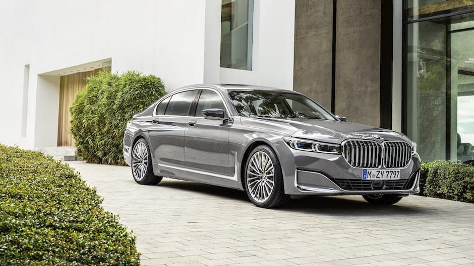 BMW 7 Series elektrokarı benzin versiyasından güclü olacaq