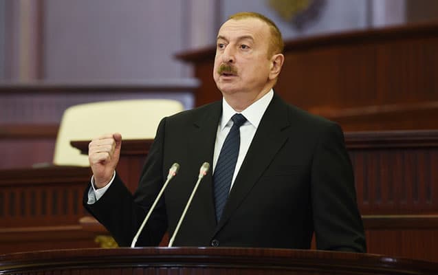 Prezident: "Biznes dairələri öz təşəbbüsləri ilə imkansız adamlara kömək göstərirlər və mən bunu alqışlayıram"