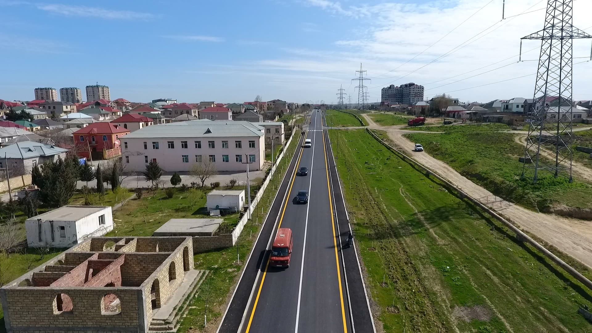 Abşeronda uzunluğu 29.2 km olan 23 küçə və yol təmir olunur