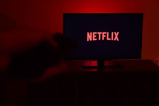 Karantin zamanı “Netfliks” şirkəti gəlirlərini iki dəfə artırdı