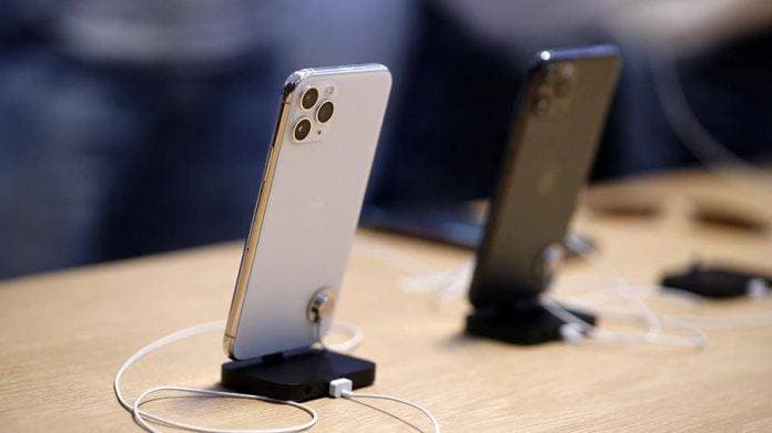 “Apple” flaqman iPhone modellərinin istehsalını təxirə saldı