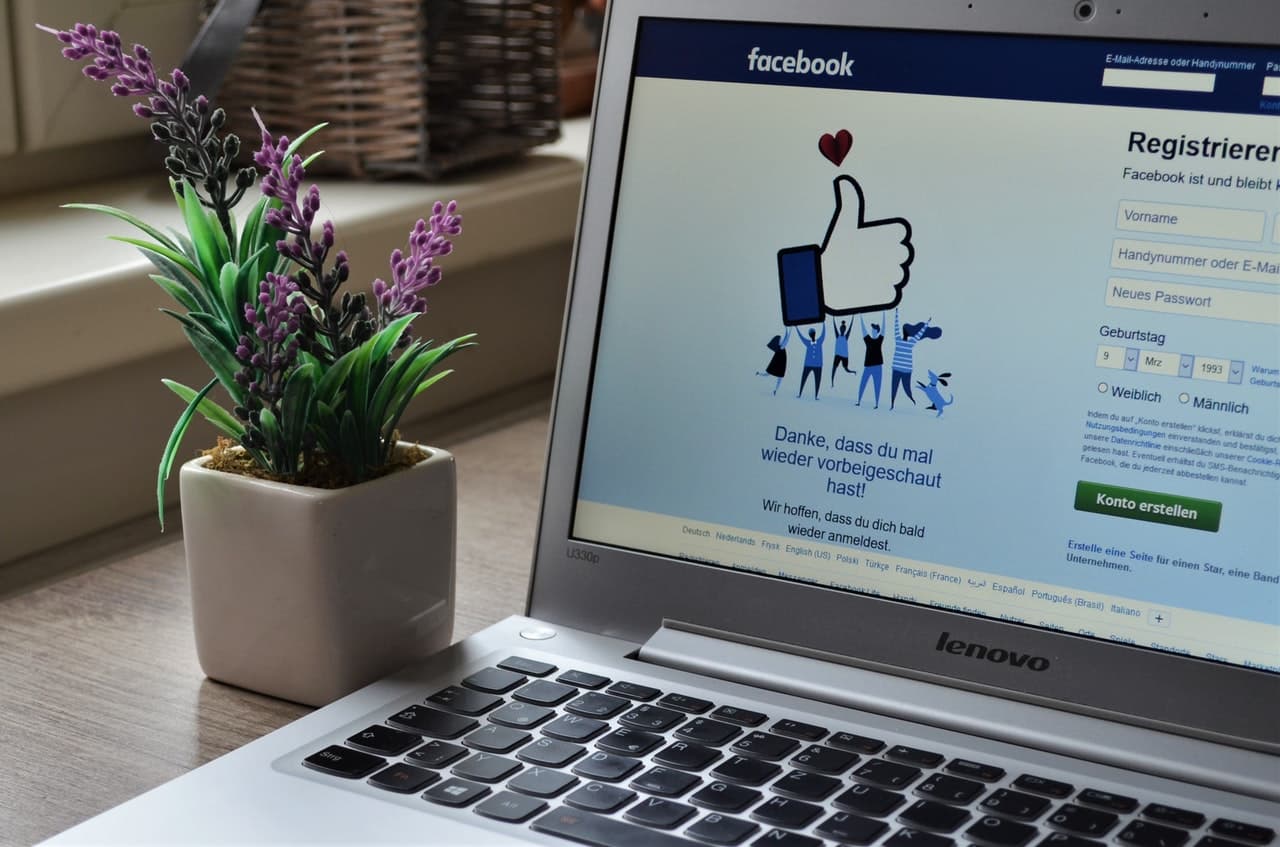Facebook ödənişli canlı yayımlara başlayır