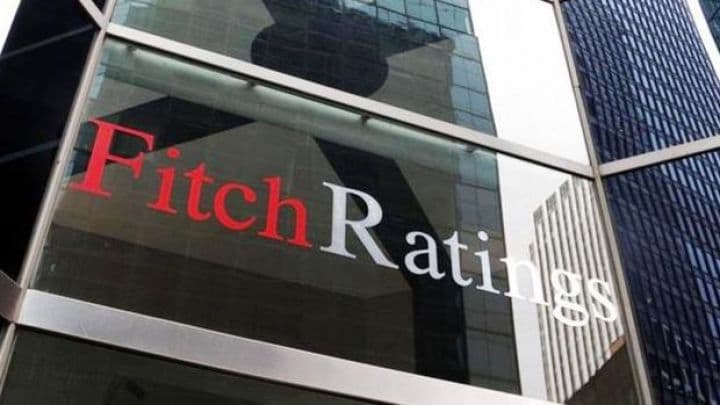 Fitch, İtaliyanın kredit reytinqini aşağı saldı