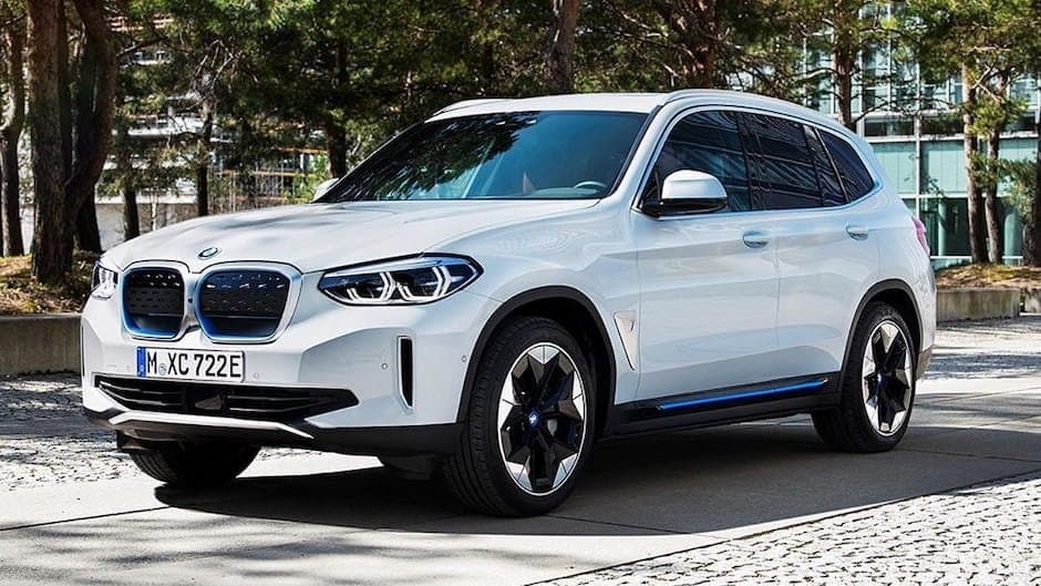 BMW iX3 modelinin ilk rəsmi şəkilləri peyda olub
