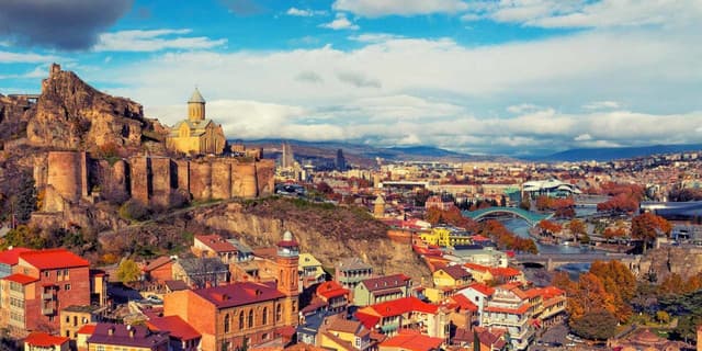 Gürcüstanda bir sıra məhdudiyyətlər ilin sonunadək qüvvədə qalacaq