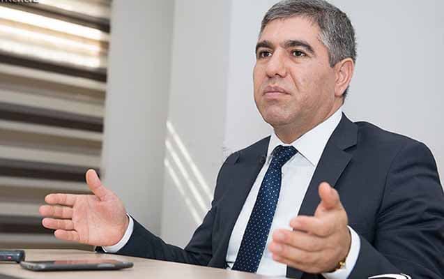 Vüqar Bayramov: "Bütün hallarda iki bankın birləşdirilməsi daha optimal həll varinatıdır”.