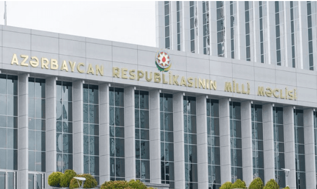 Millət vəkili: “Milli Məclisdə bank rəhbərləri ilə görüş keçirilməlidir”