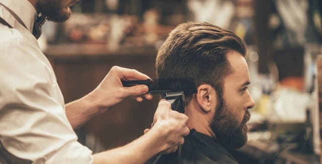 Bərbər və gözəllik salonlarının fəaliyyət qaydası açıqlandı