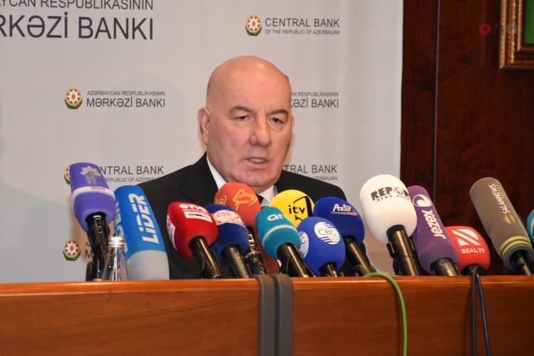 “Gizli olaraq çox yüksək faizlər ilə əmanətlər axtarırlar”