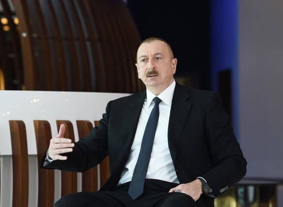 İlham Əliyev: Azərbaycanda iqtisadiyyat az da olsa artıb