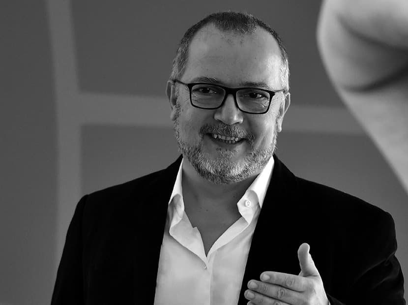 Nazım Salur: “Yeni sosial media növlərinə ehtiyac var”