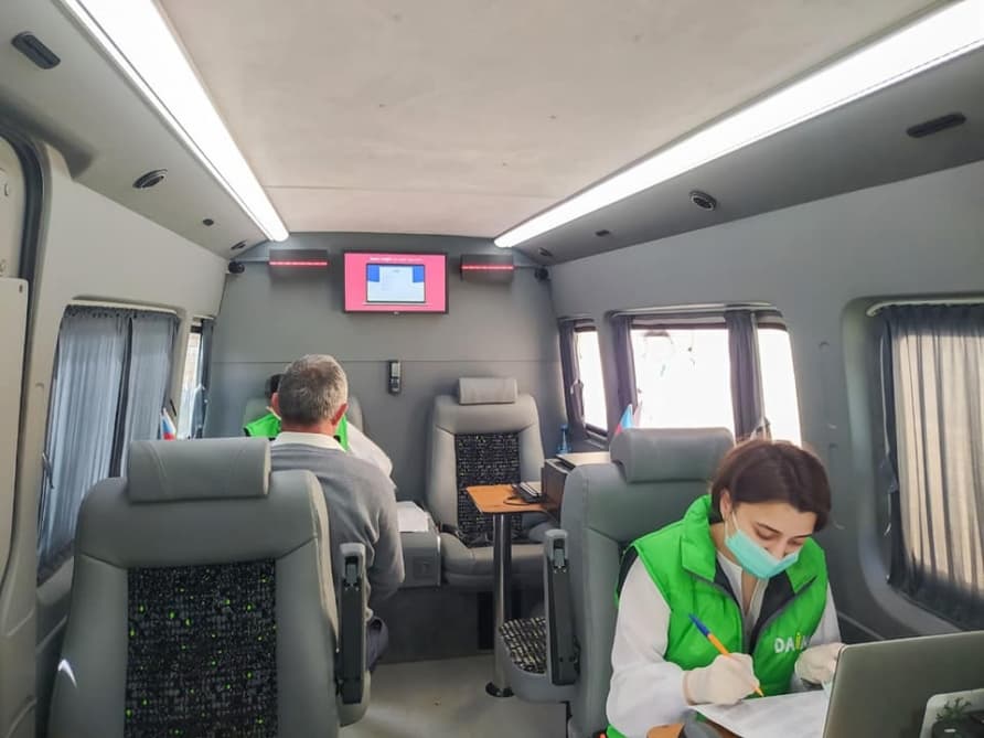 Kənd Təsərrüfatı Nazirliyinin mikroavtobusları Şəkidə səyyar xidmətə başlayıb - FOTO