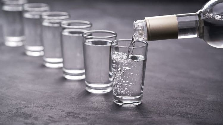 Azərbaycanda araq istehsalı artıb - CƏDVƏL