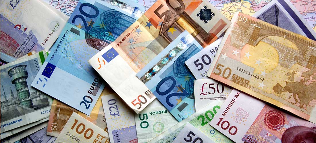 Banklarda Dollar, Avro, Rubl və Lirənin alış-satış qiymətləri