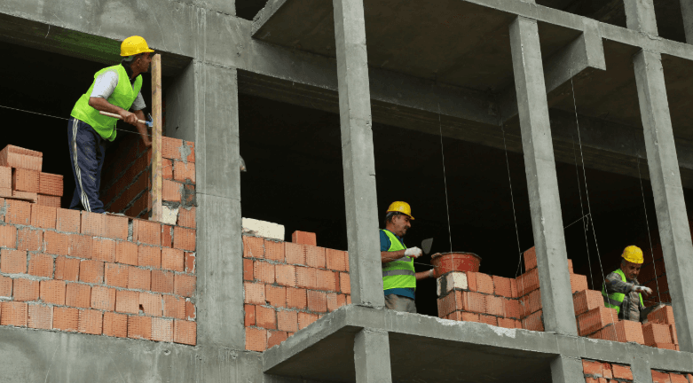 Tikinti ilə bağlı tələblərdən biri ləğv edildi – FƏRMAN