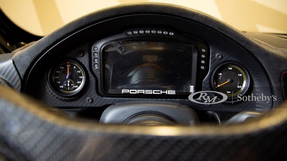 Porsche-nin bu modeli hərraca çıxarıldı - FOTO