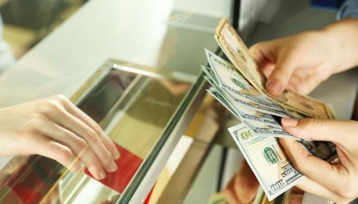 Azərbaycanda dolları ƏN UCUZ bu bank satır