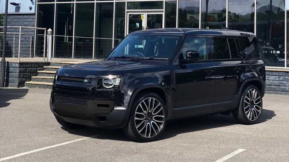 Yeni LR Defender ilk tüninq dəstini əldə edib