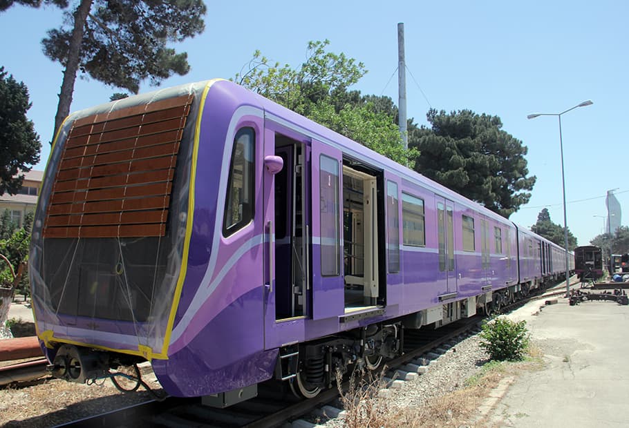 Bakıda daha dörd yeni metro qatarı