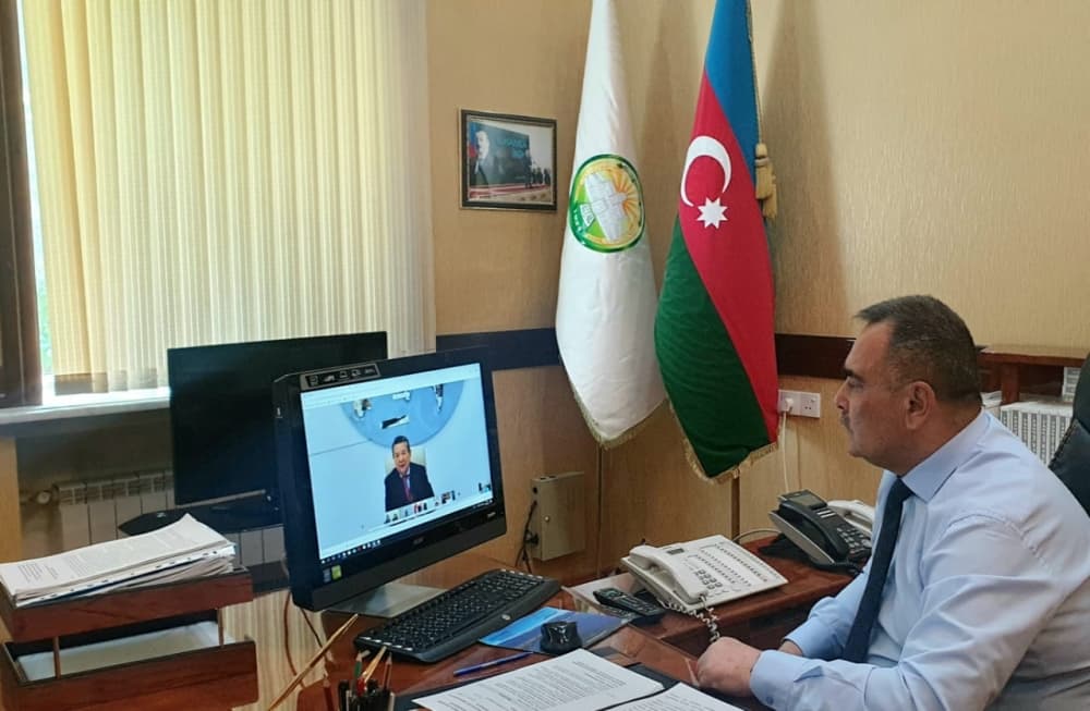 ADAU-da heyvandarlığın qarışıq qüvvəli yemlə təminatı və damazlıq işinin təşkili məsələləri müzakirə olunub