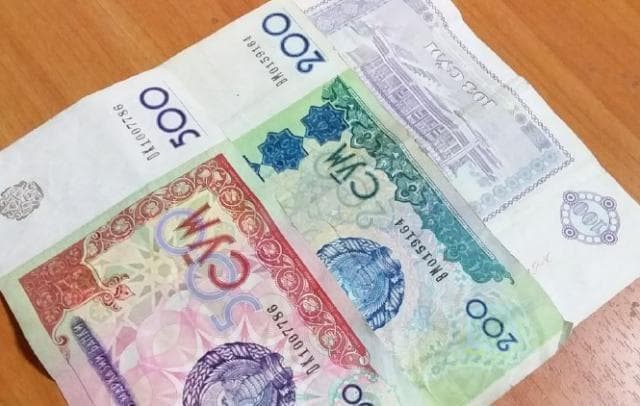 Özbəkistanda iyulun 1-dən etibarən 200 və 500 sumluq əskinaslar dövriyyədən çıxarılacaq