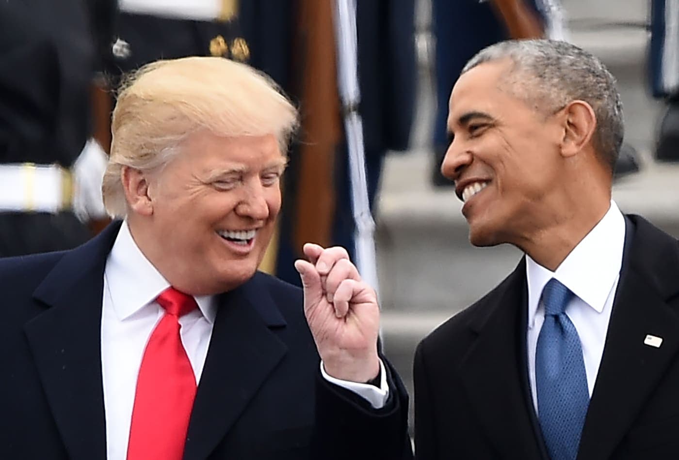 Tramp Obamanı dövlətə xəyanətdə ittiham etdi