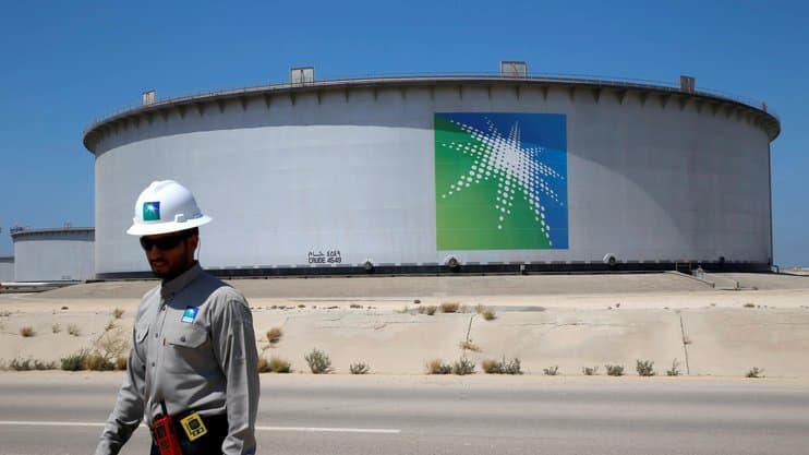 Bloomberg: Saudi Aramco Asiya ölkələri üçün neft qiymətlərini qaldırıb