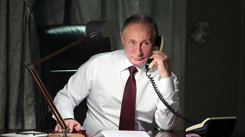 Putinin köynəyi satışa çıxarıldı? - Kremldən CAVAB