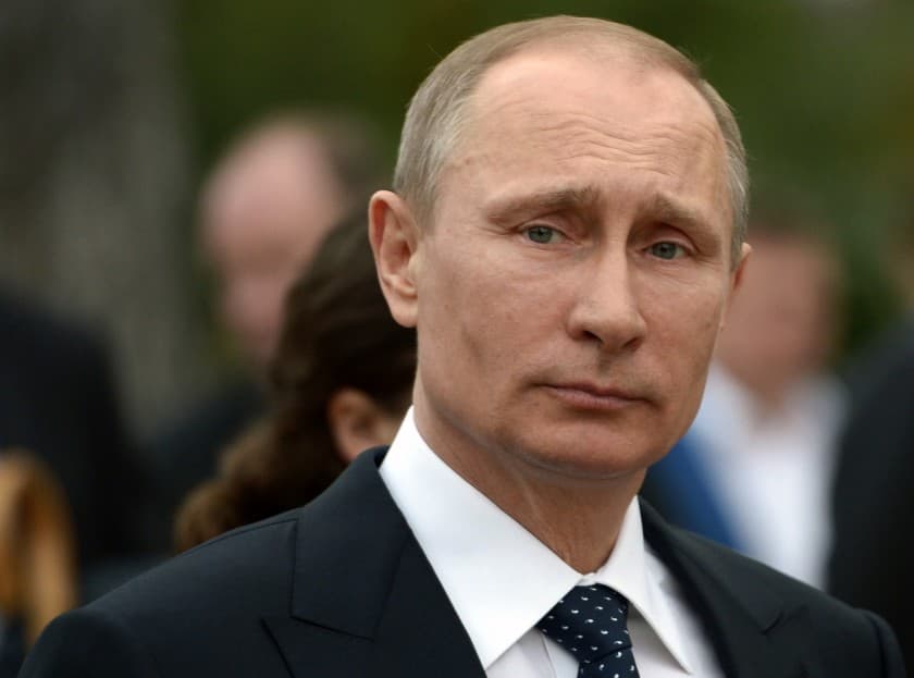 Əgər məni tənqid edənlər həqiqəti deyirsə... - Putin