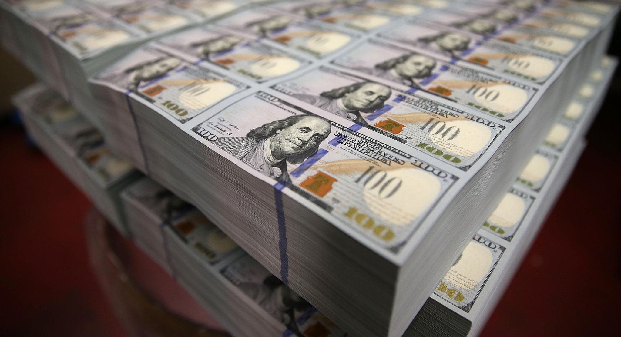 Dünyanın aparıcı şirkətlərinin borcları pandemiya səbəbindən 1 trilyon dollar artacaq