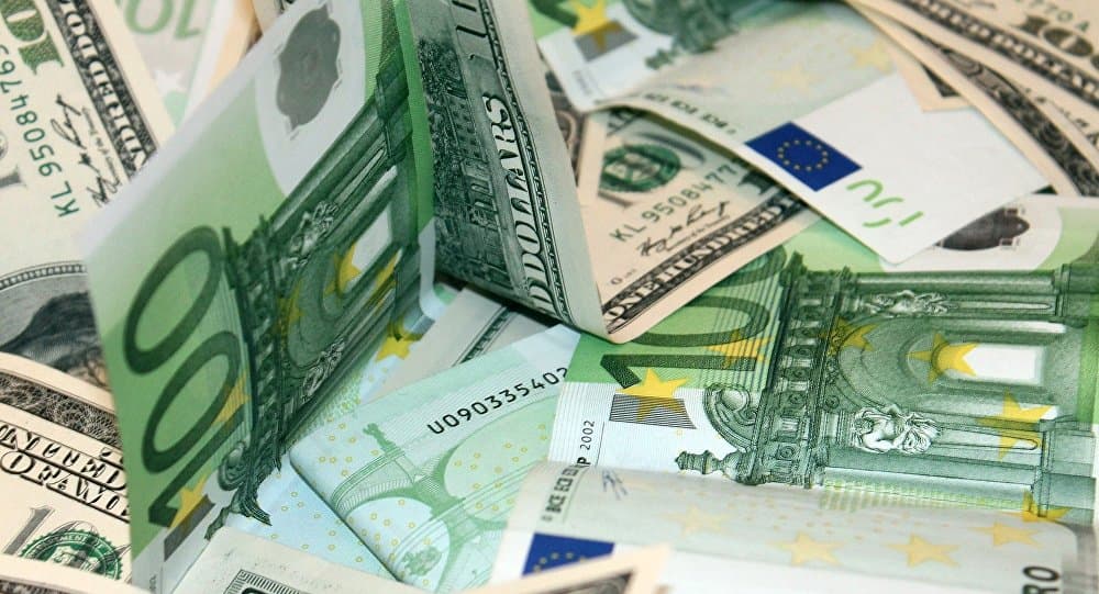 Banklarda dollar və avronun alış-satış qiymətləri