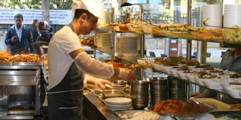 Kafe-restoranlarda iş saatı məhdudiyyəti götürüldü